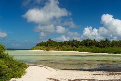 Kanduhulhudhoo, photo 1 of 6