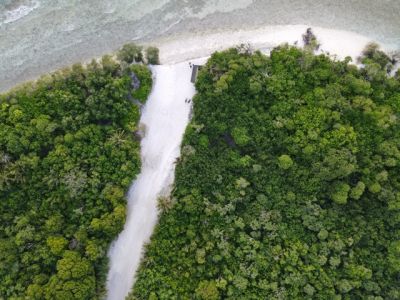 Manadhoo, photo 2 of 6