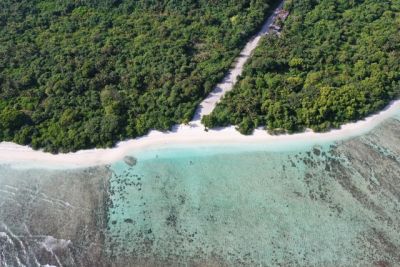Manadhoo, photo 1 of 6