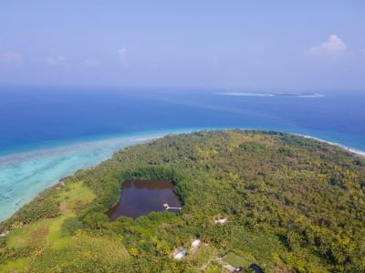 Milandhoo, photo 3 of 6